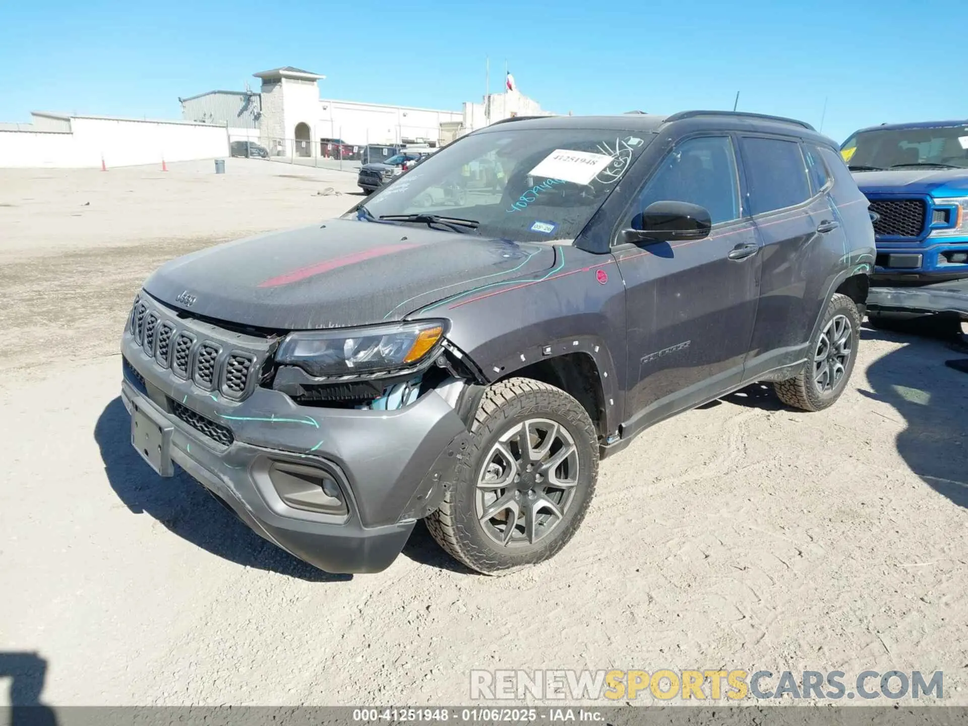 2 fotografías del automóvil dañado 3C4NJDDN4RT135384 JEEP COMPASS 2024