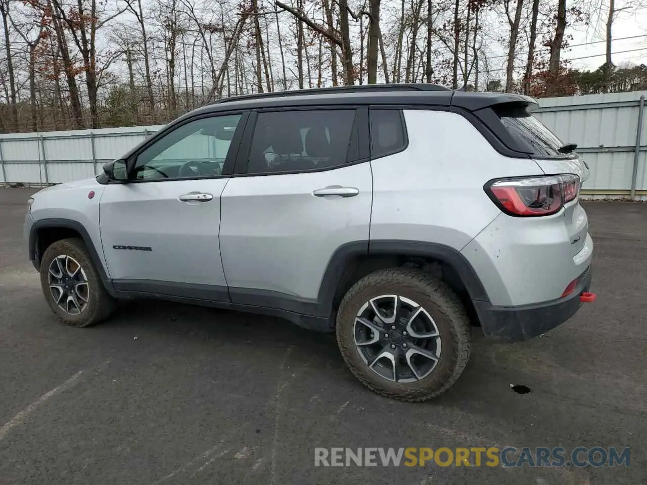 2 fotografías del automóvil dañado 3C4NJDDN4RT149527 JEEP COMPASS 2024