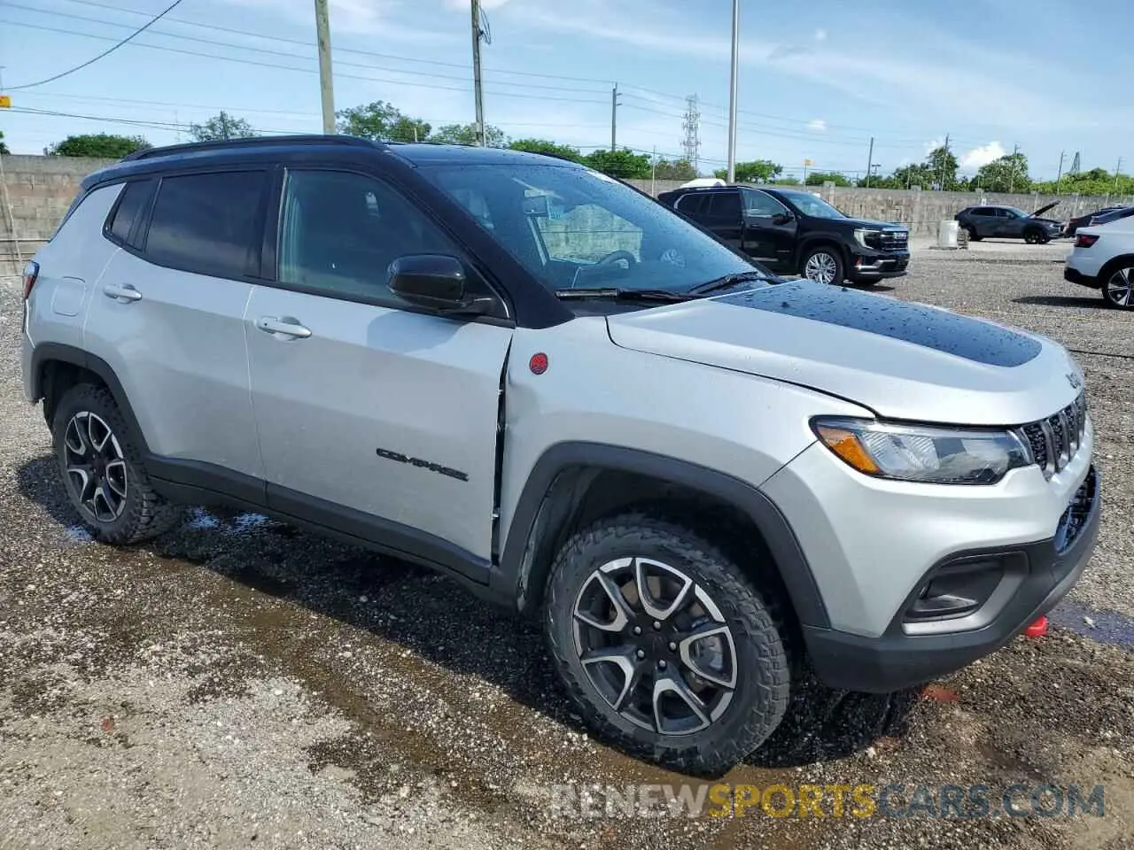 4 fotografías del automóvil dañado 3C4NJDDN4RT149558 JEEP COMPASS 2024