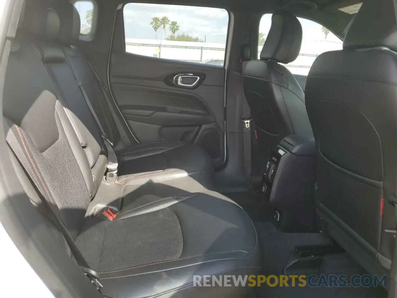 11 fotografías del automóvil dañado 3C4NJDDN5RT579213 JEEP COMPASS 2024
