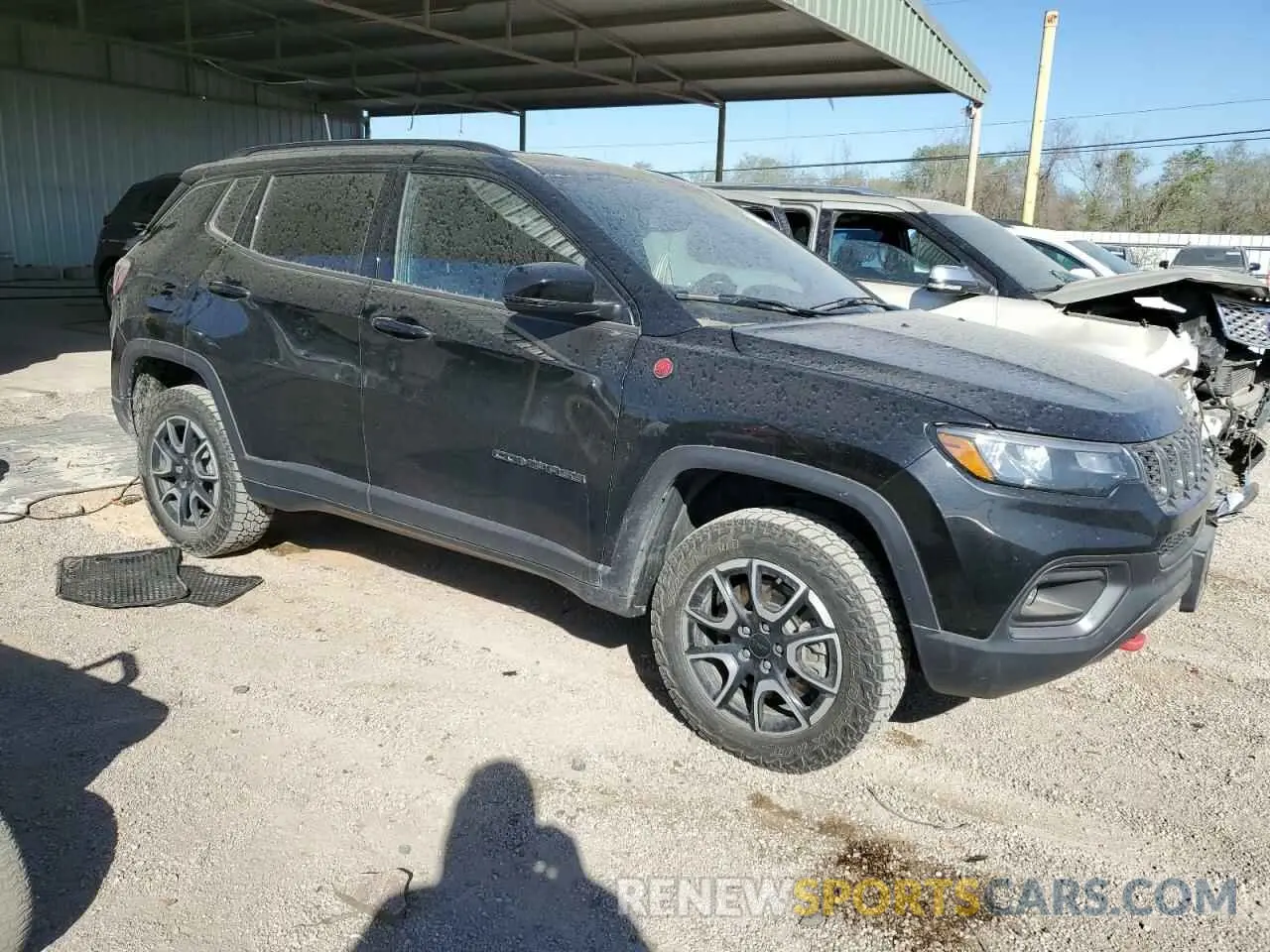 4 fotografías del automóvil dañado 3C4NJDDN6RT137508 JEEP COMPASS 2024