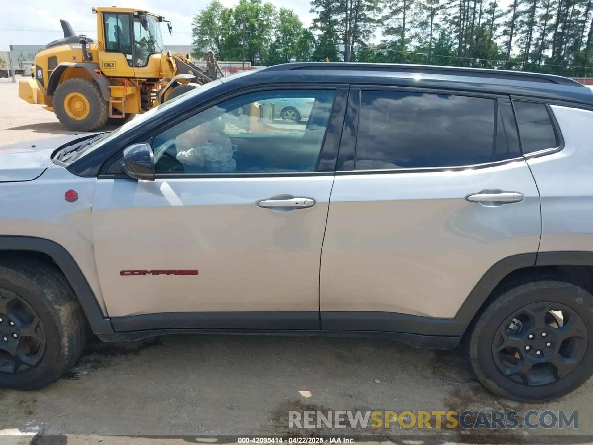 15 fotografías del automóvil dañado 3C4NJDDN8RT596877 JEEP COMPASS 2024