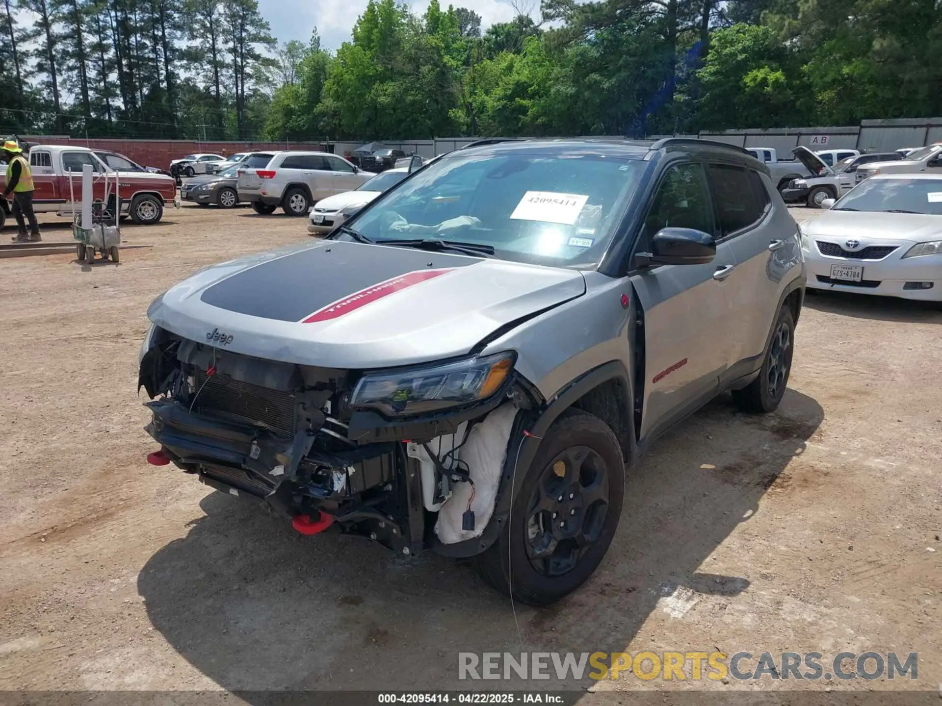 2 fotografías del automóvil dañado 3C4NJDDN8RT596877 JEEP COMPASS 2024