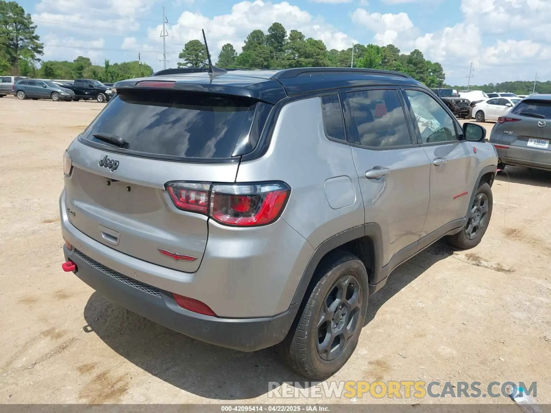 4 fotografías del automóvil dañado 3C4NJDDN8RT596877 JEEP COMPASS 2024