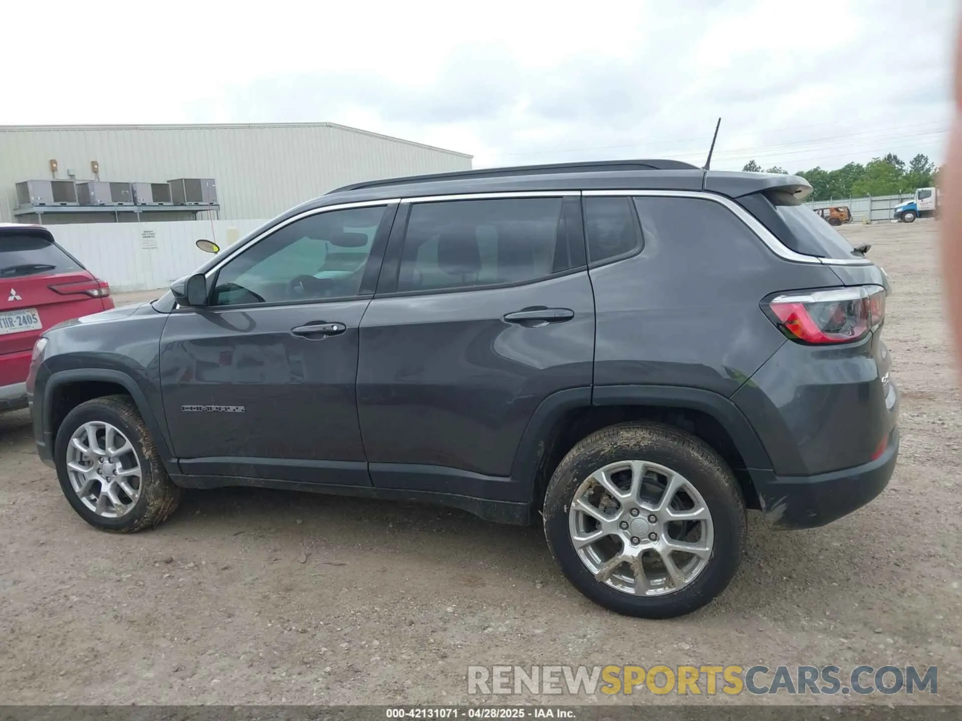 14 fotografías del automóvil dañado 3C4NJDFN0RT164250 JEEP COMPASS 2024