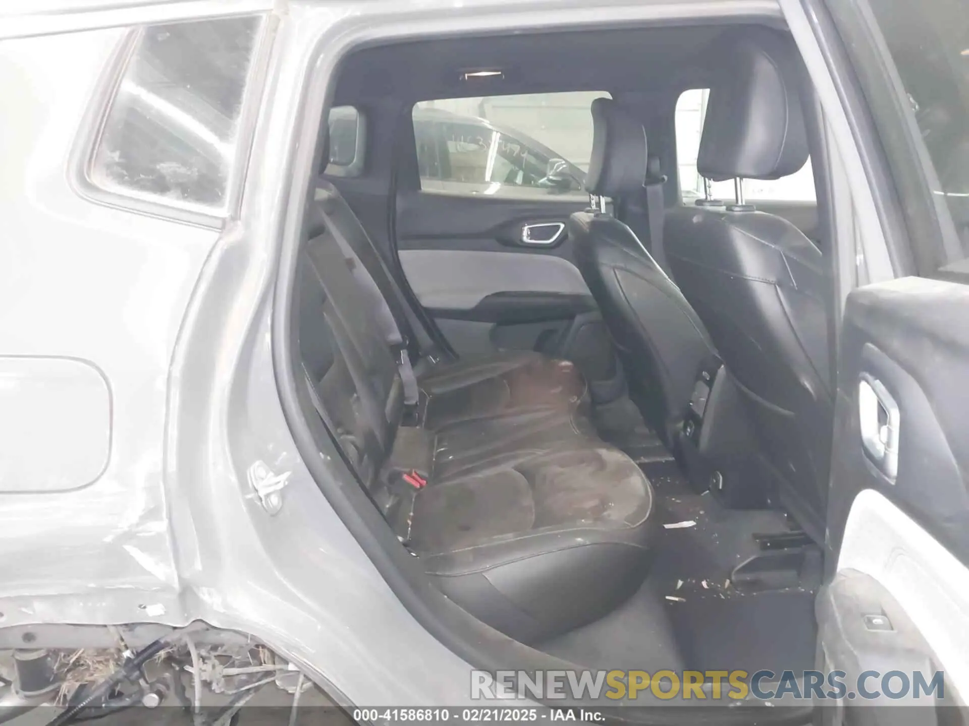 8 fotografías del automóvil dañado 3C4NJDFN1RT601432 JEEP COMPASS 2024