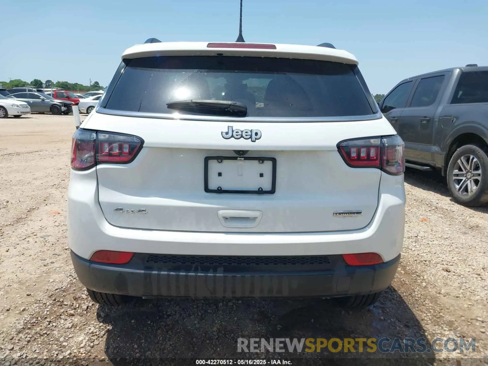 16 fotografías del automóvil dañado 3C4NJDFN5RT132085 JEEP COMPASS 2024