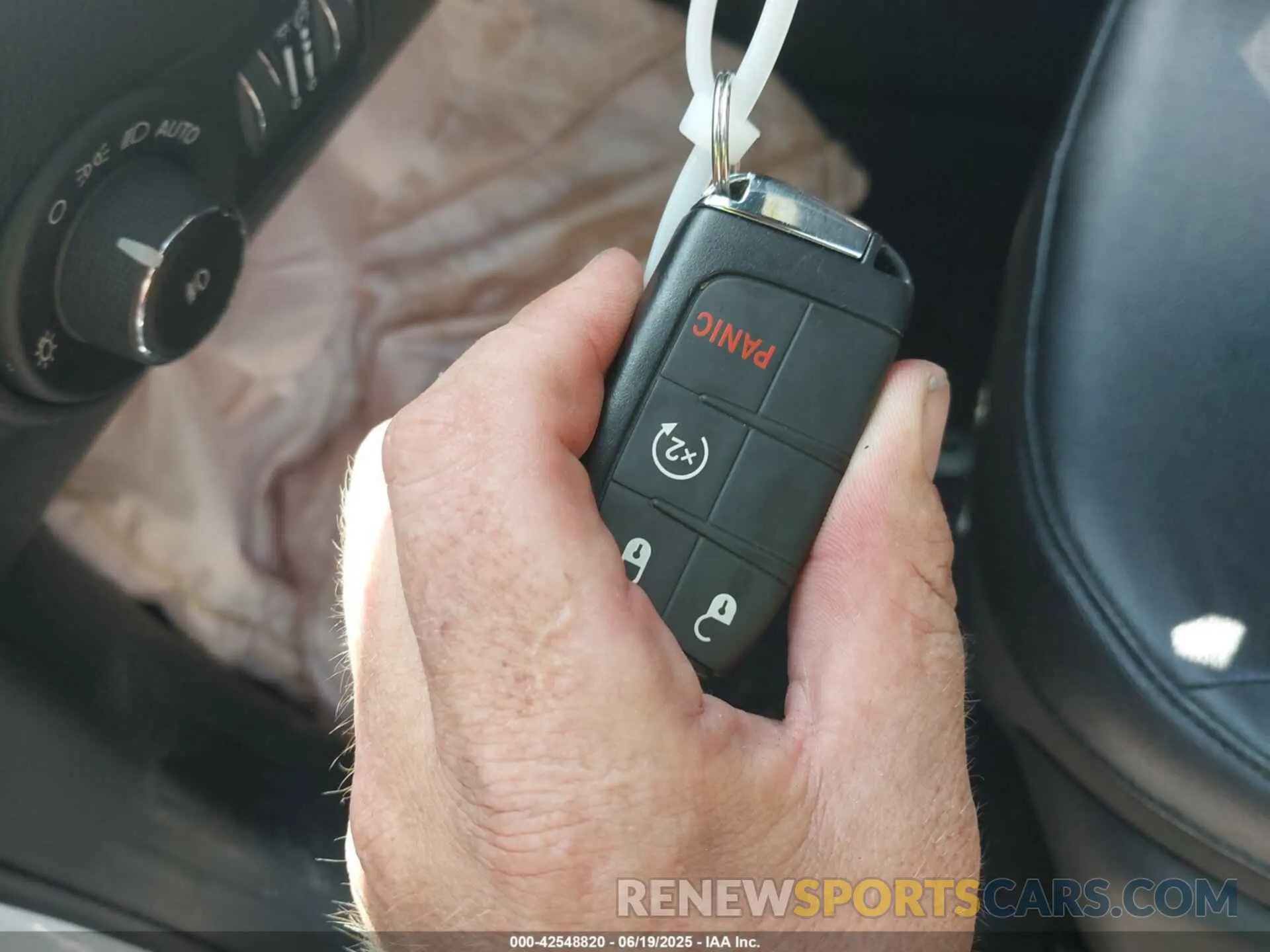 11 fotografías del automóvil dañado 3C4NJDFN8RT142657 JEEP COMPASS 2024