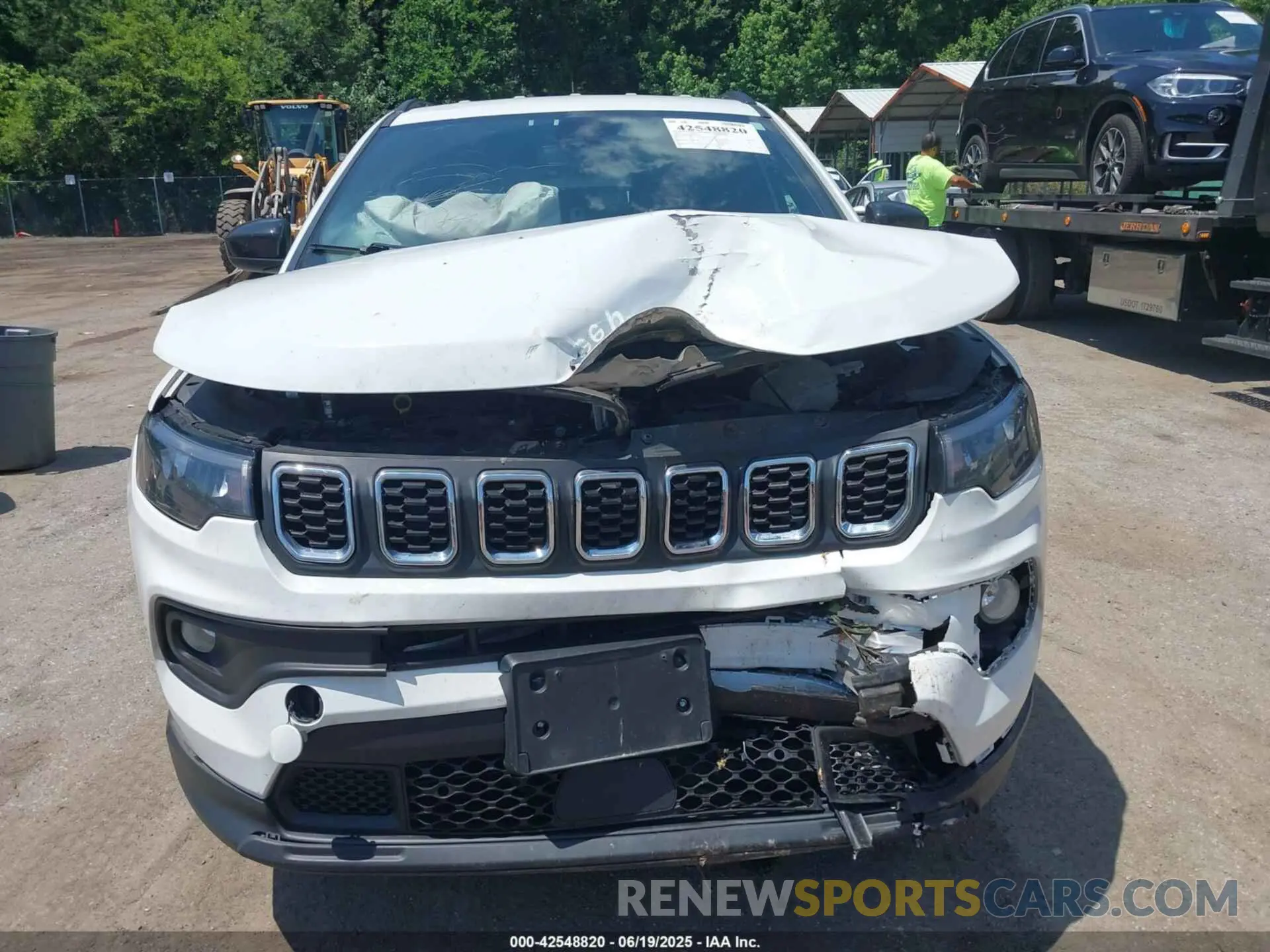 12 fotografías del automóvil dañado 3C4NJDFN8RT142657 JEEP COMPASS 2024