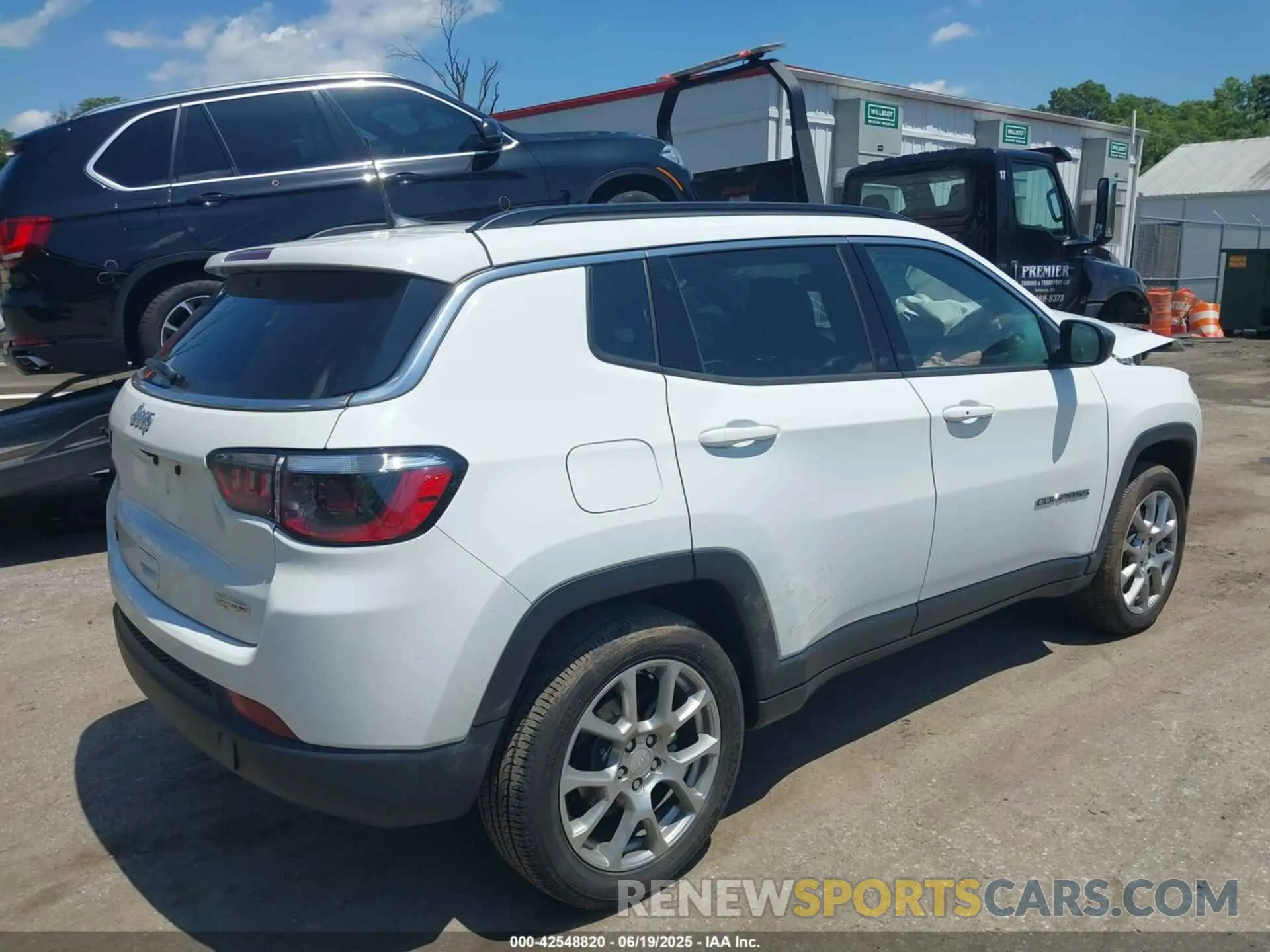 4 fotografías del automóvil dañado 3C4NJDFN8RT142657 JEEP COMPASS 2024