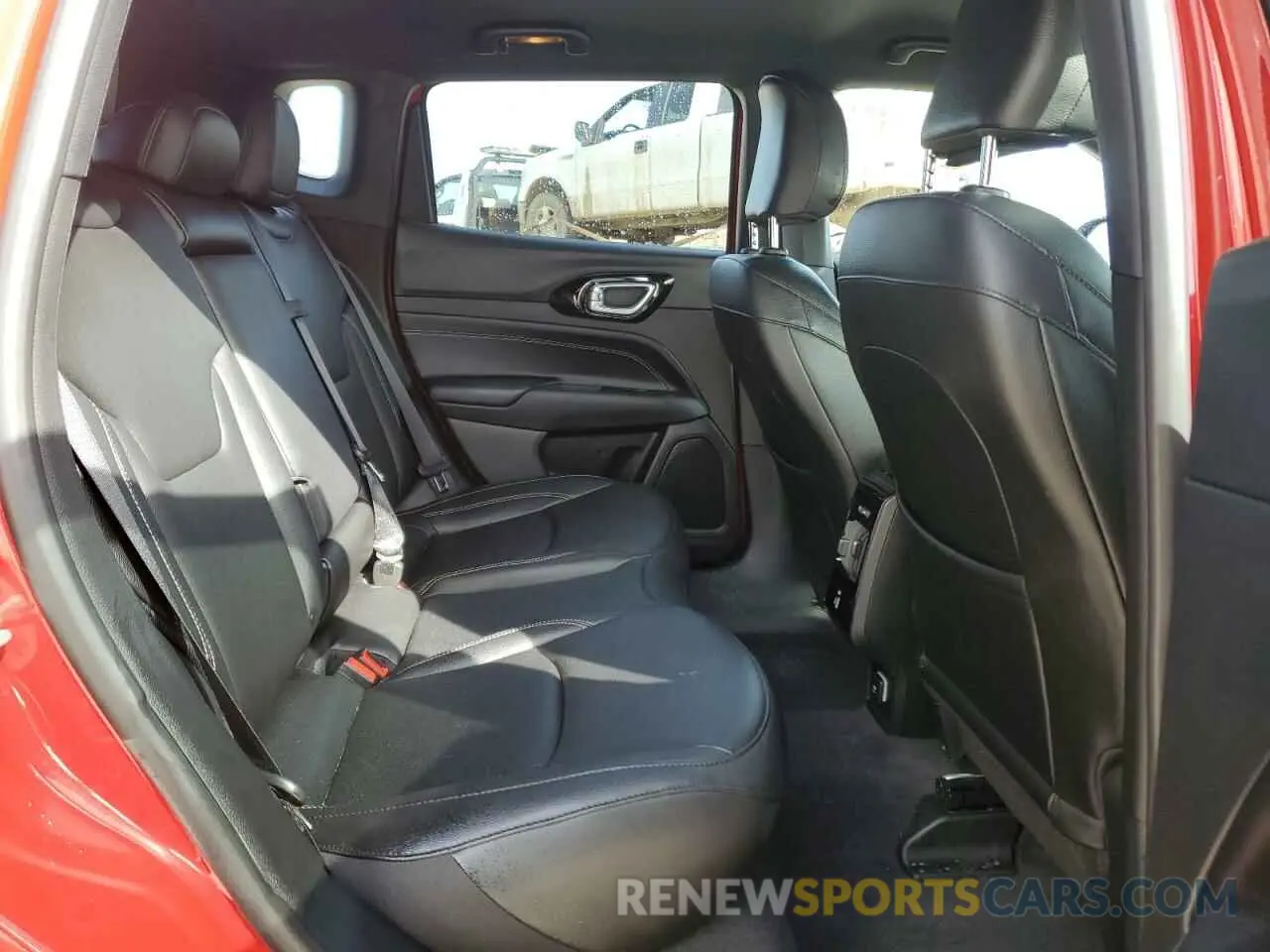 11 fotografías del automóvil dañado 3C4NJDFNXRT579012 JEEP COMPASS 2024