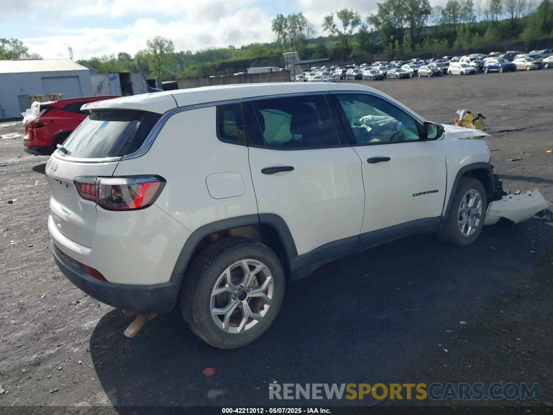 4 fotografías del automóvil dañado 3C4NJDAN2ST517777 JEEP COMPASS 2025