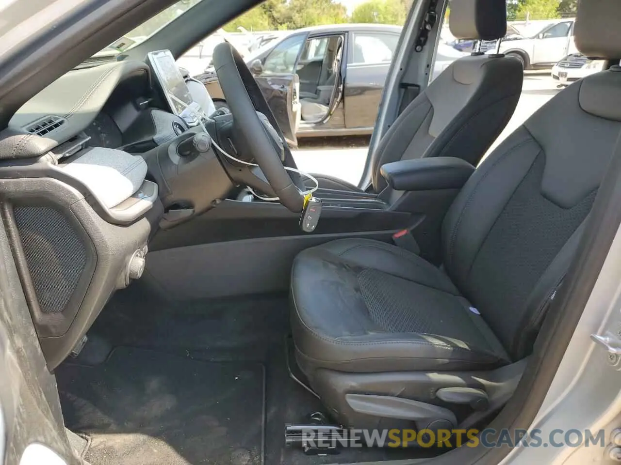 7 fotografías del automóvil dañado 3C4NJDBN1ST566404 JEEP COMPASS 2025