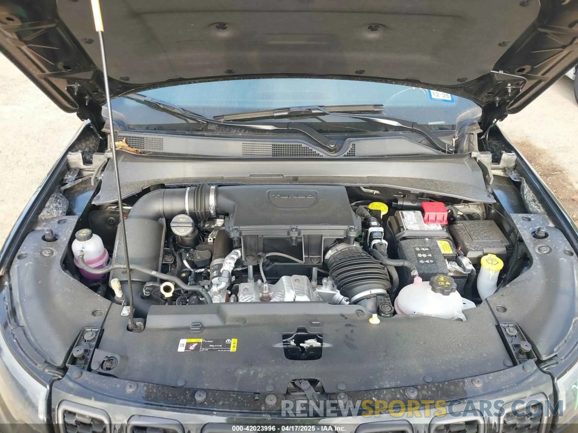 10 fotografías del automóvil dañado 3C4NJDBN4ST526236 JEEP COMPASS 2025