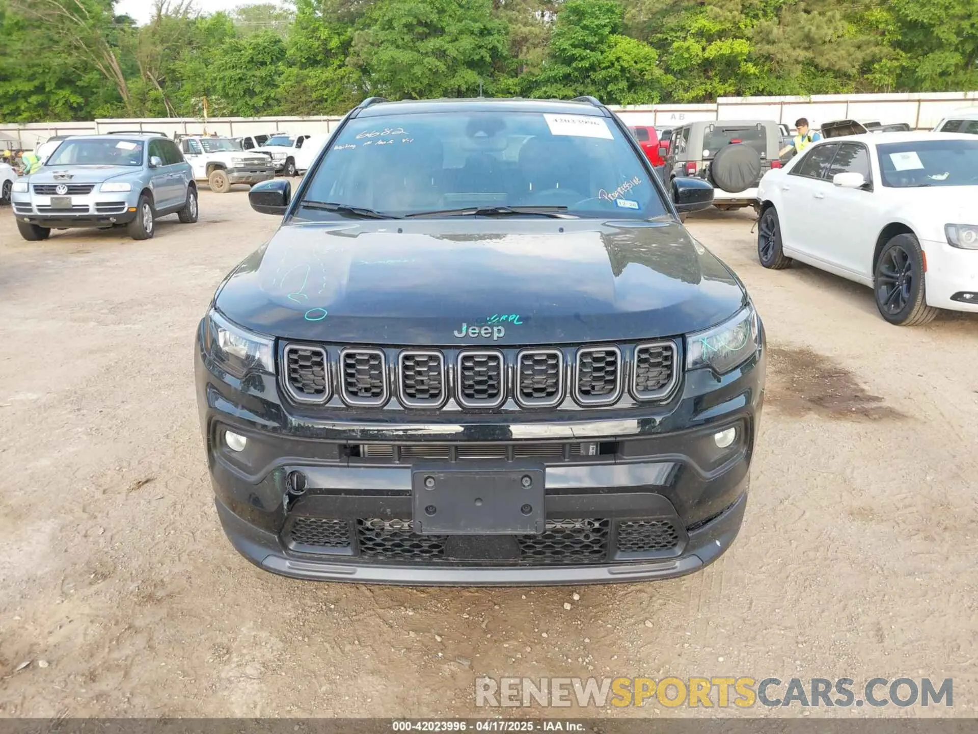 17 fotografías del automóvil dañado 3C4NJDBN4ST526236 JEEP COMPASS 2025