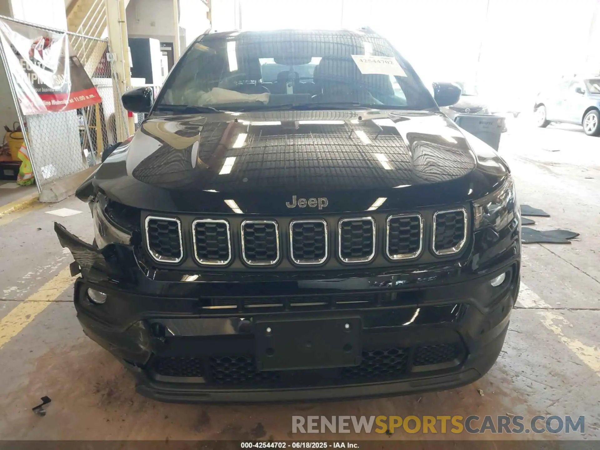 12 fotografías del automóvil dañado 3C4NJDBN5ST570777 JEEP COMPASS 2025