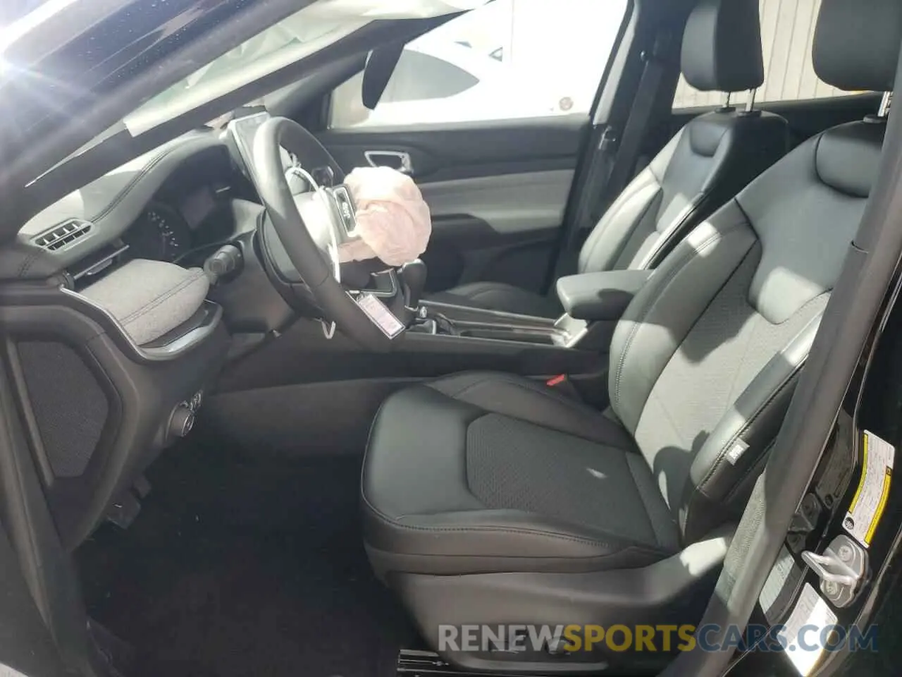 7 fotografías del automóvil dañado 3C4NJDBN8ST547719 JEEP COMPASS 2025