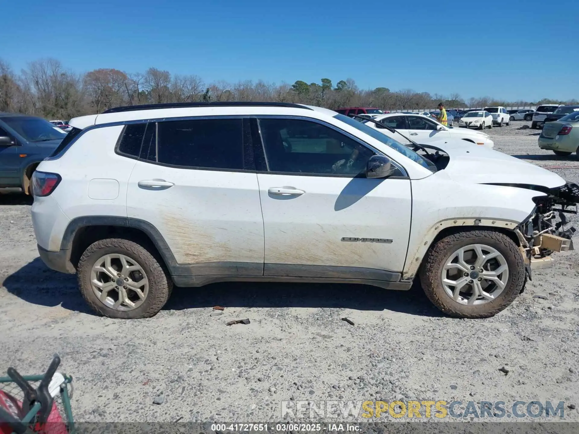 12 fotografías del automóvil dañado 3C4NJDBNXST520974 JEEP COMPASS 2025