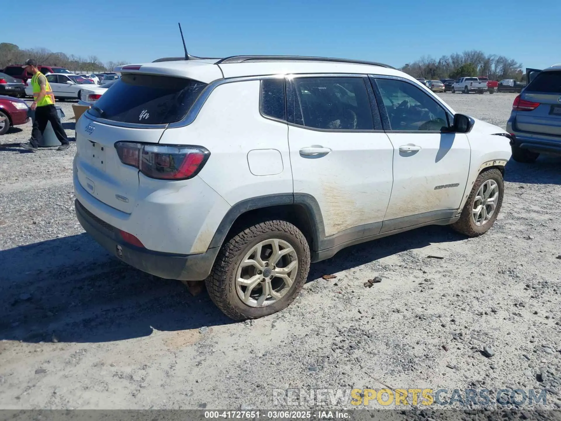 4 fotografías del automóvil dañado 3C4NJDBNXST520974 JEEP COMPASS 2025