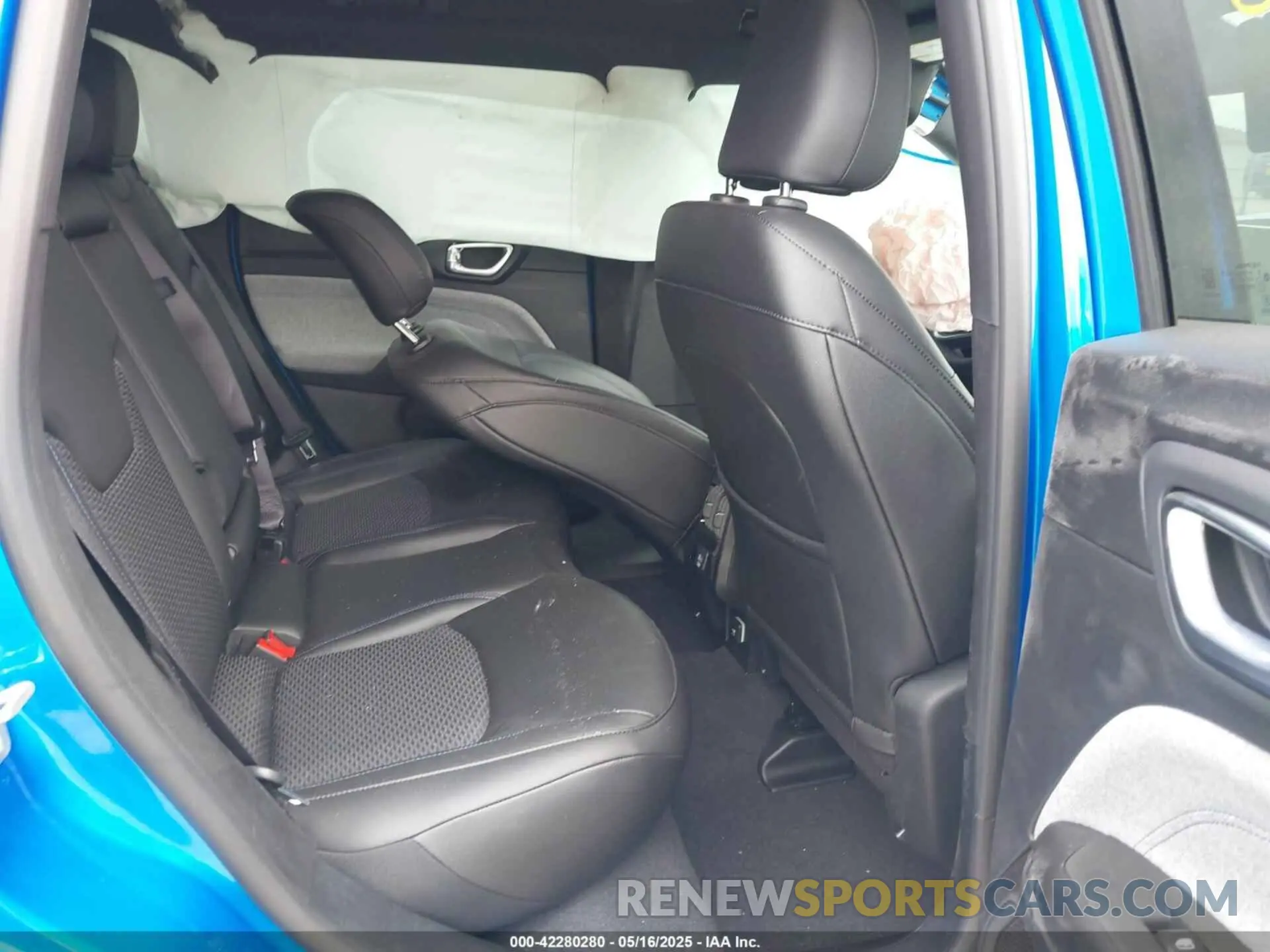 8 fotografías del automóvil dañado 3C4NJDBNXST526547 JEEP COMPASS 2025