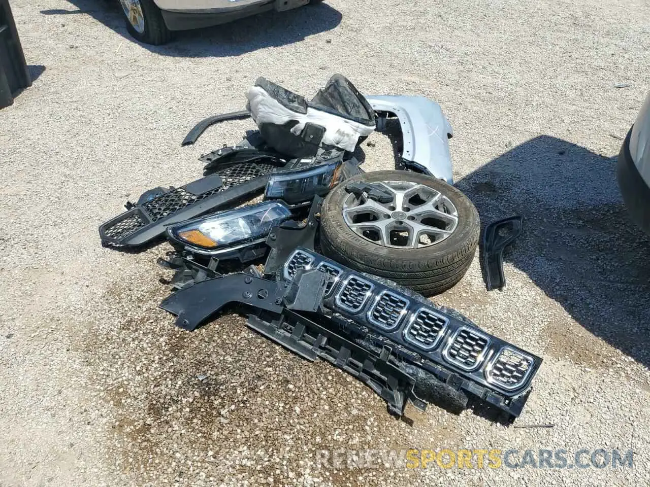 13 fotografías del automóvil dañado 3C4NJDCN2ST509949 JEEP COMPASS 2025