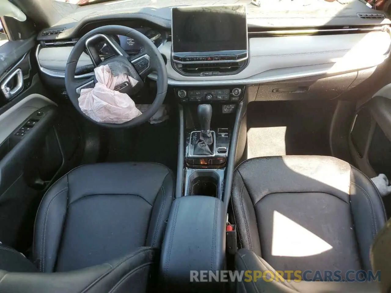 8 fotografías del automóvil dañado 3C4NJDCN3ST546542 JEEP COMPASS 2025