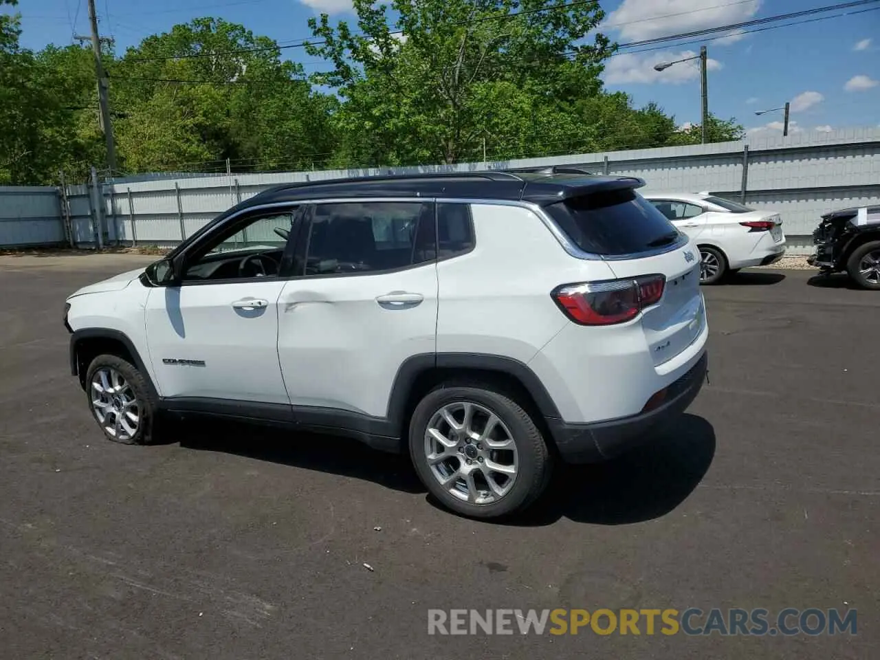 2 fotografías del automóvil dañado 3C4NJDCN4ST513226 JEEP COMPASS 2025