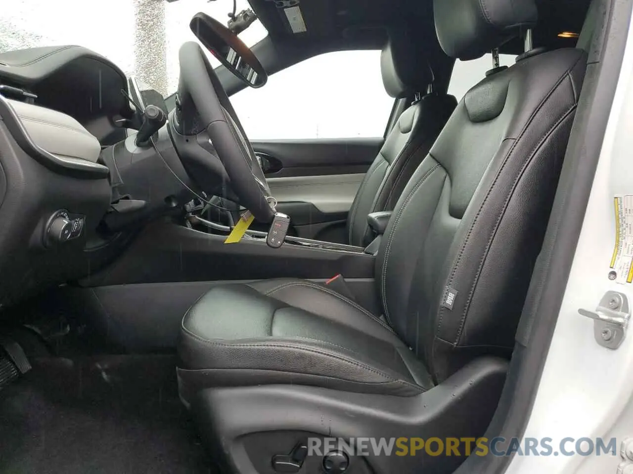 7 fotografías del automóvil dañado 3C4NJDCN4ST513226 JEEP COMPASS 2025