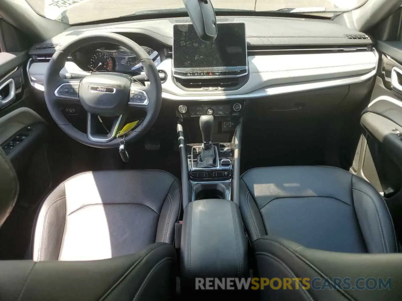 8 fotografías del automóvil dañado 3C4NJDCN4ST513226 JEEP COMPASS 2025
