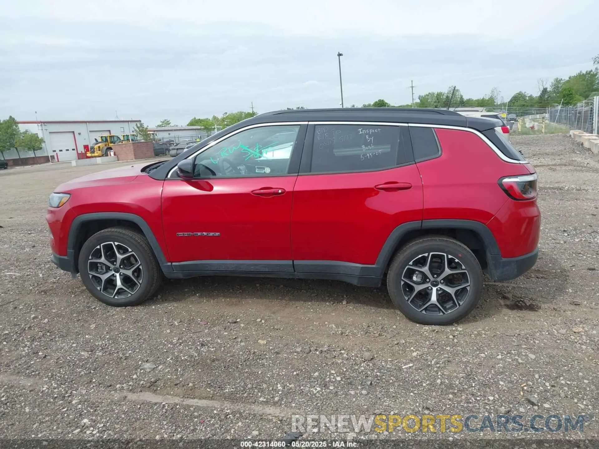 14 fotografías del automóvil dañado 3C4NJDCN7ST545247 JEEP COMPASS 2025