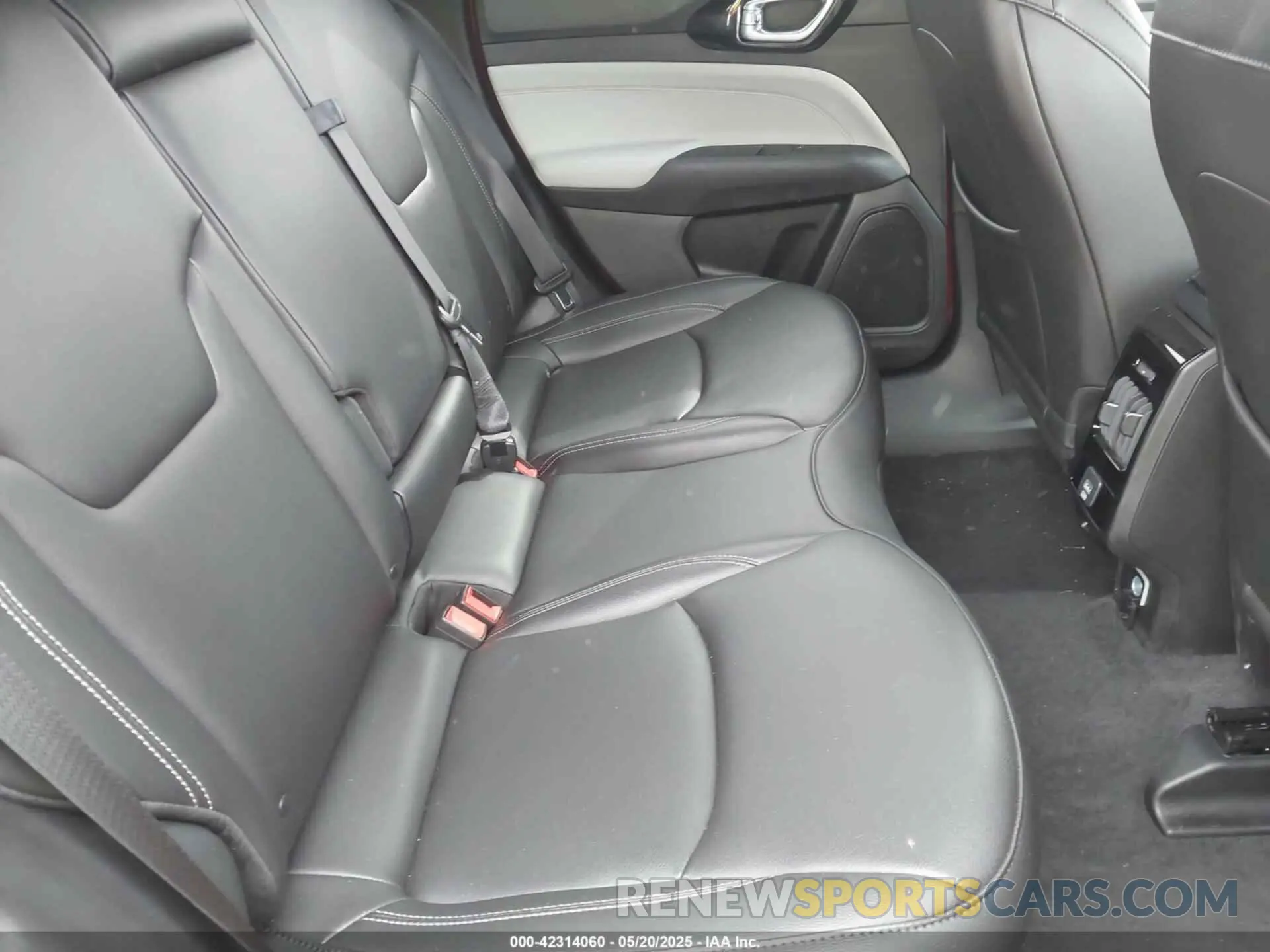 8 fotografías del automóvil dañado 3C4NJDCN7ST545247 JEEP COMPASS 2025