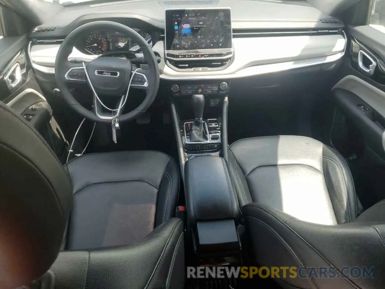 8 fotografías del automóvil dañado 3C4NJDCNXST508094 JEEP COMPASS 2025