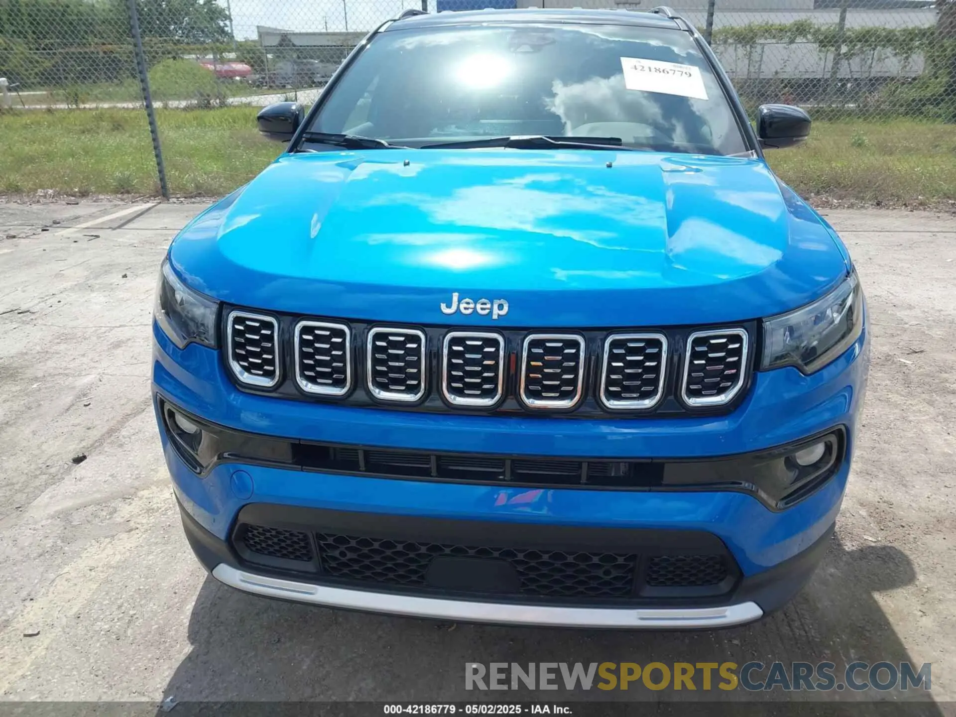 12 fotografías del automóvil dañado 3C4NJDCNXST549907 JEEP COMPASS 2025