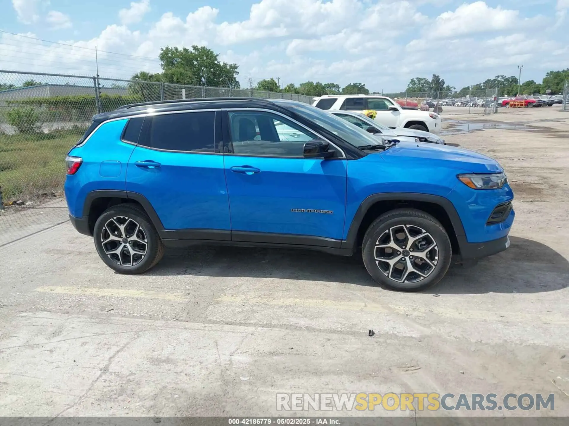 13 fotografías del automóvil dañado 3C4NJDCNXST549907 JEEP COMPASS 2025
