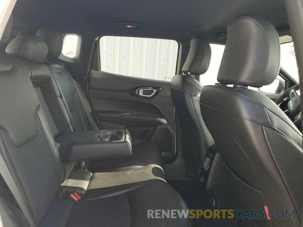 11 fotografías del automóvil dañado 3C4NJDDN0ST532435 JEEP COMPASS 2025