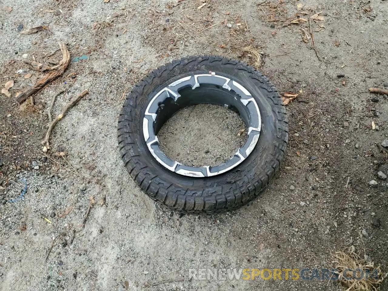 13 fotografías del automóvil dañado 3C4NJDDN3ST557023 JEEP COMPASS 2025