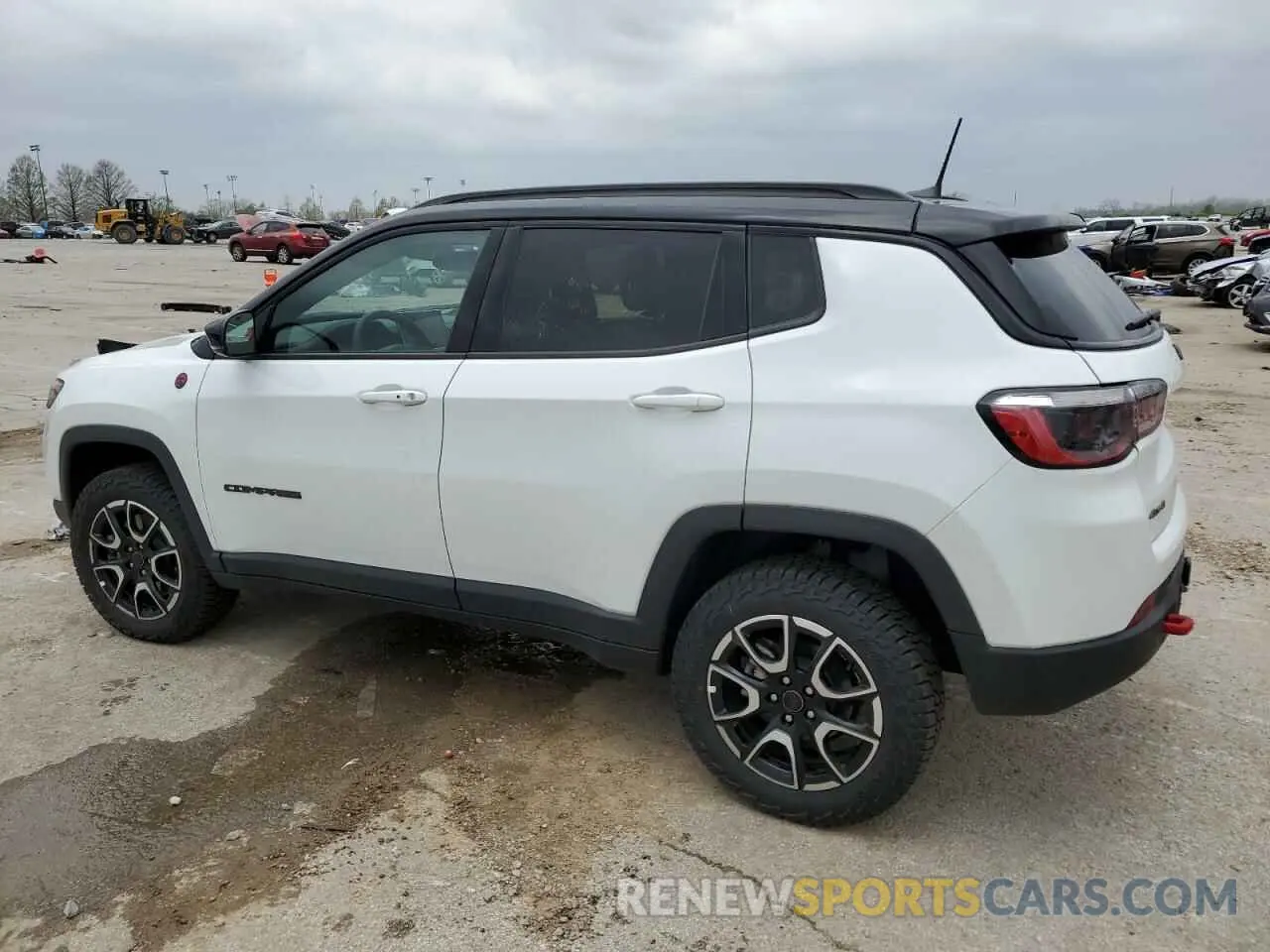 2 fotografías del automóvil dañado 3C4NJDDN5ST523245 JEEP COMPASS 2025