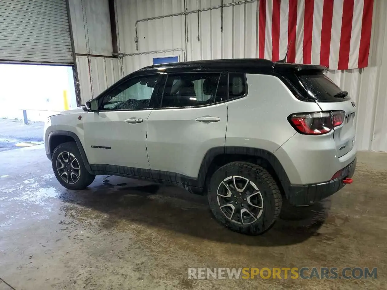 2 fotografías del automóvil dañado 3C4NJDDN7ST507306 JEEP COMPASS 2025