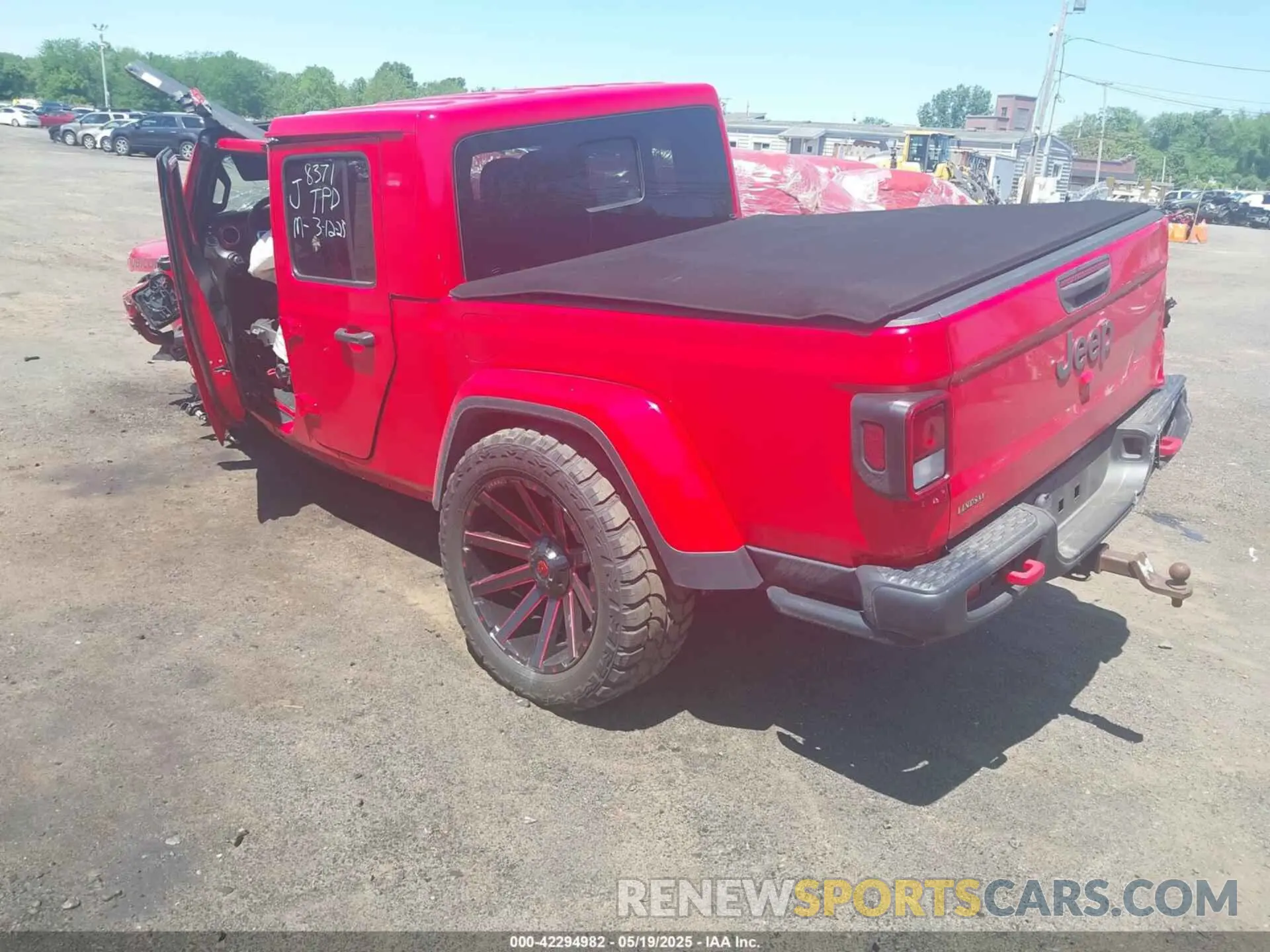 3 fotografías del automóvil dañado 1C6JJTBG4ML538371 JEEP GLADIATOR 2021