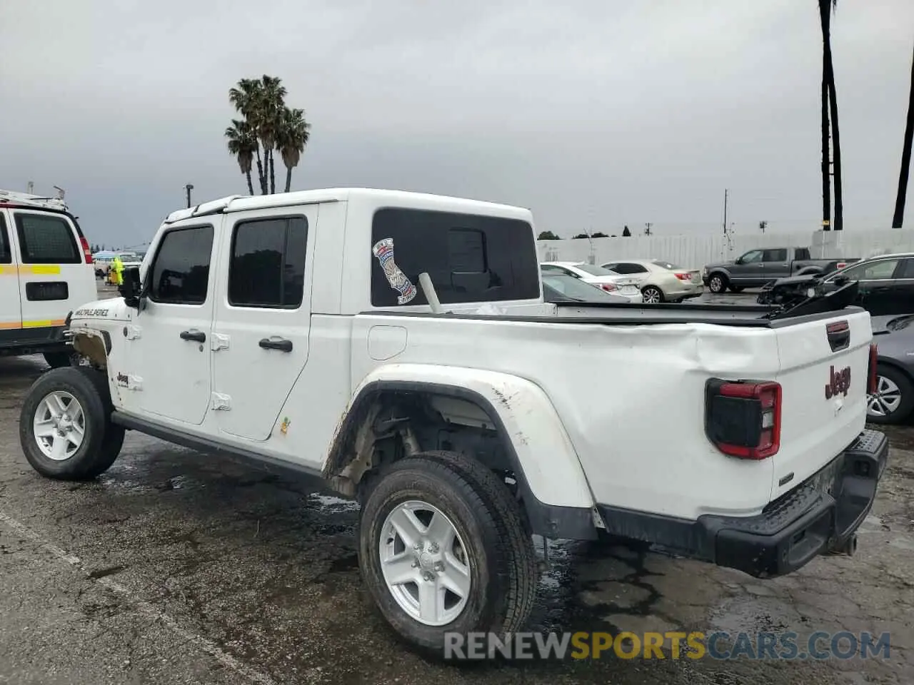 2 fotografías del automóvil dañado 1C6JJTBM4ML556391 JEEP GLADIATOR 2021