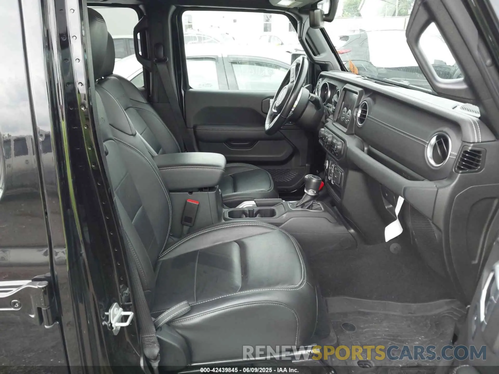 5 fotografías del automóvil dañado 1C6HJTFG8NL168519 JEEP GLADIATOR 2022