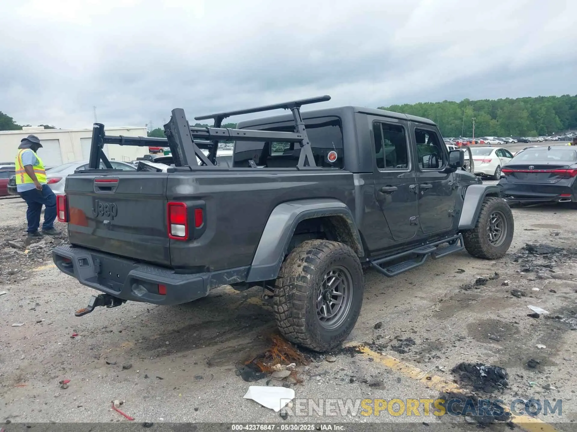 4 fotografías del automóvil dañado 1C6HJTAG2PL506796 JEEP GLADIATOR 2023