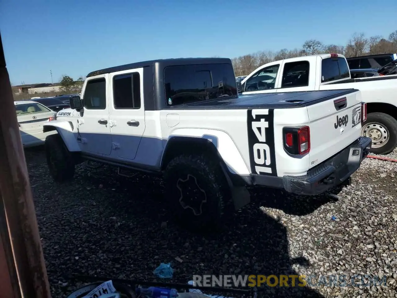 2 fotografías del automóvil dañado 1C6HJTAG3PL527575 JEEP GLADIATOR 2023