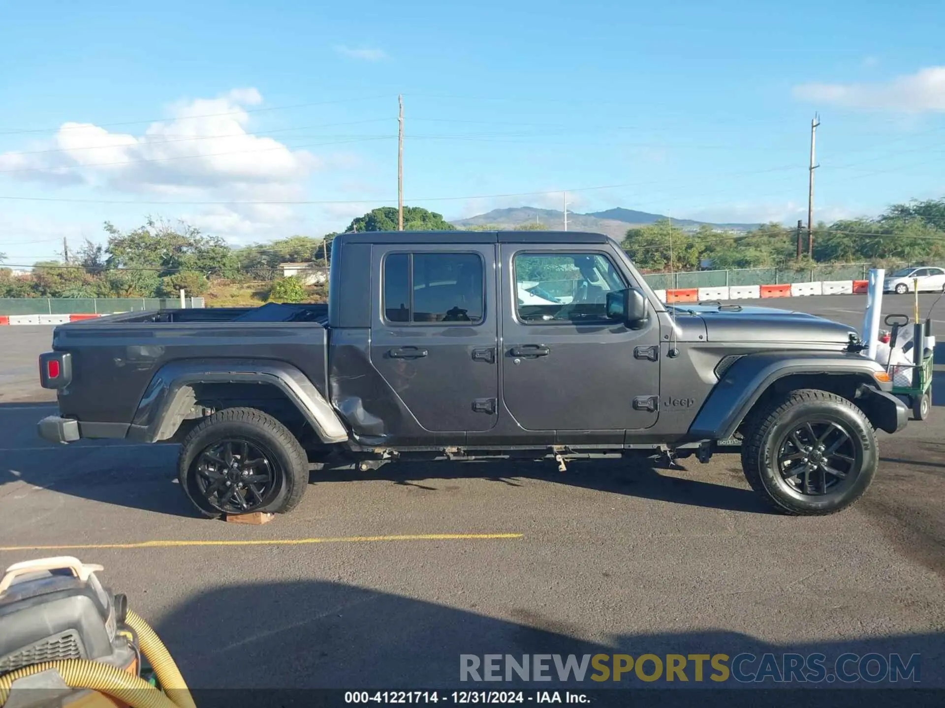 13 fotografías del automóvil dañado 1C6HJTAG4PL507092 JEEP GLADIATOR 2023