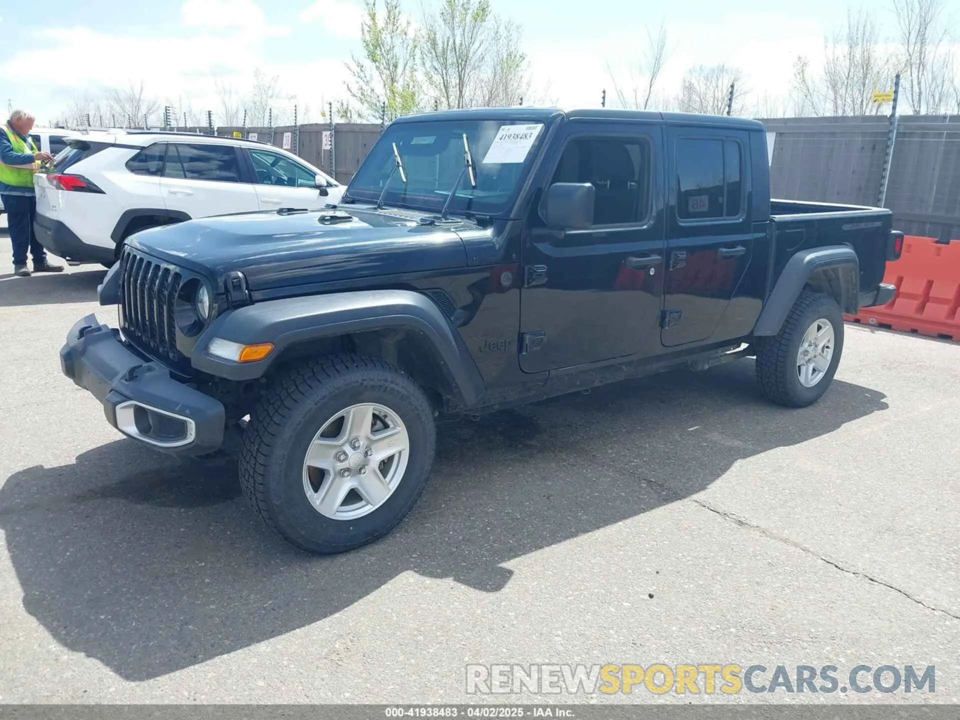 2 fotografías del automóvil dañado 1C6HJTAG8PL532867 JEEP GLADIATOR 2023