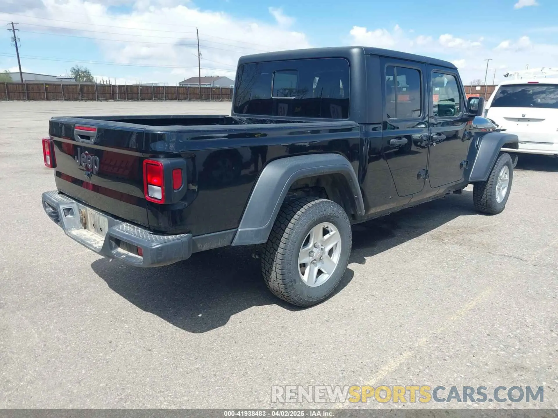 4 fotografías del automóvil dañado 1C6HJTAG8PL532867 JEEP GLADIATOR 2023