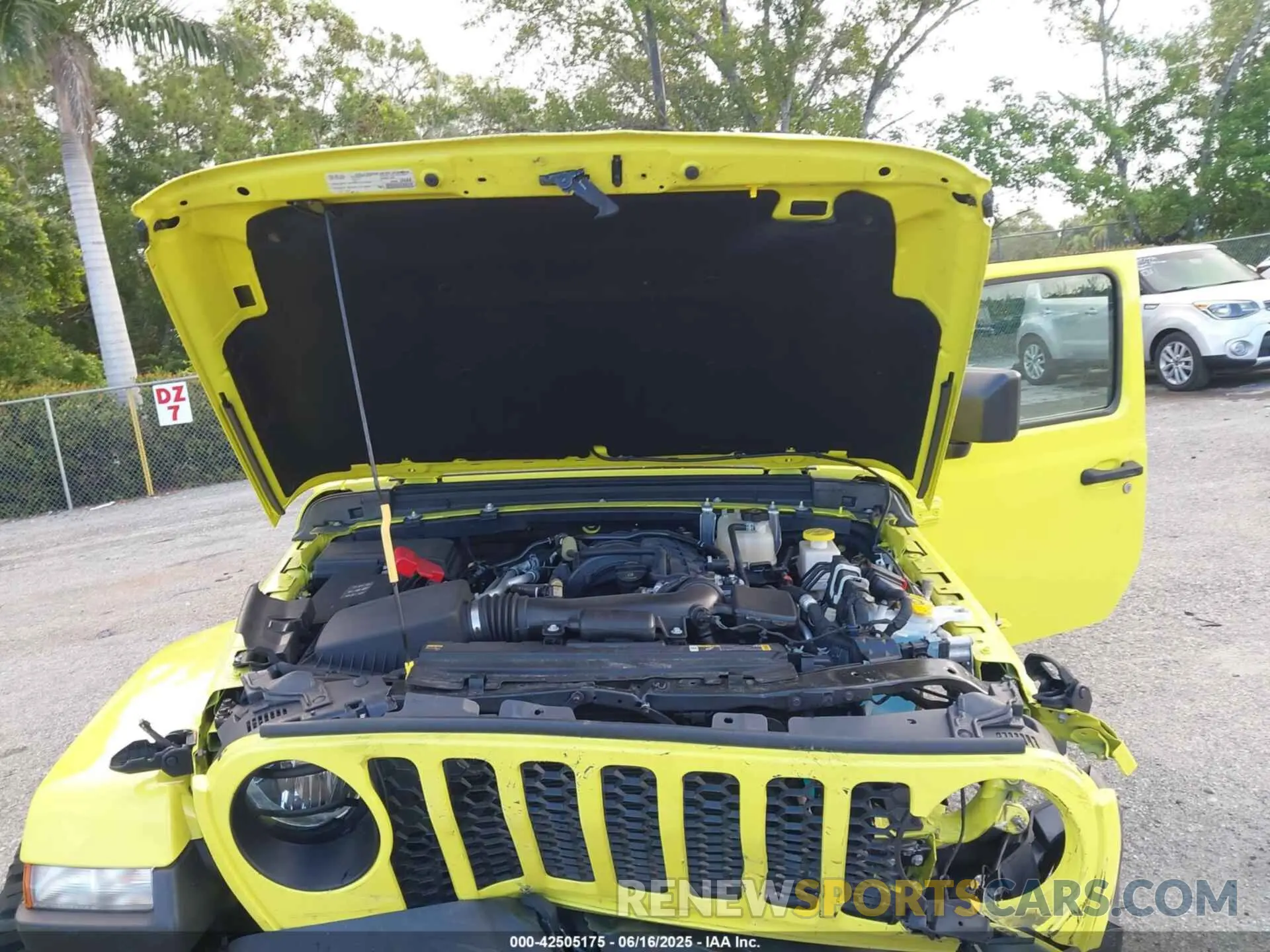 10 fotografías del automóvil dañado 1C6HJTAG9PL561410 JEEP GLADIATOR 2023