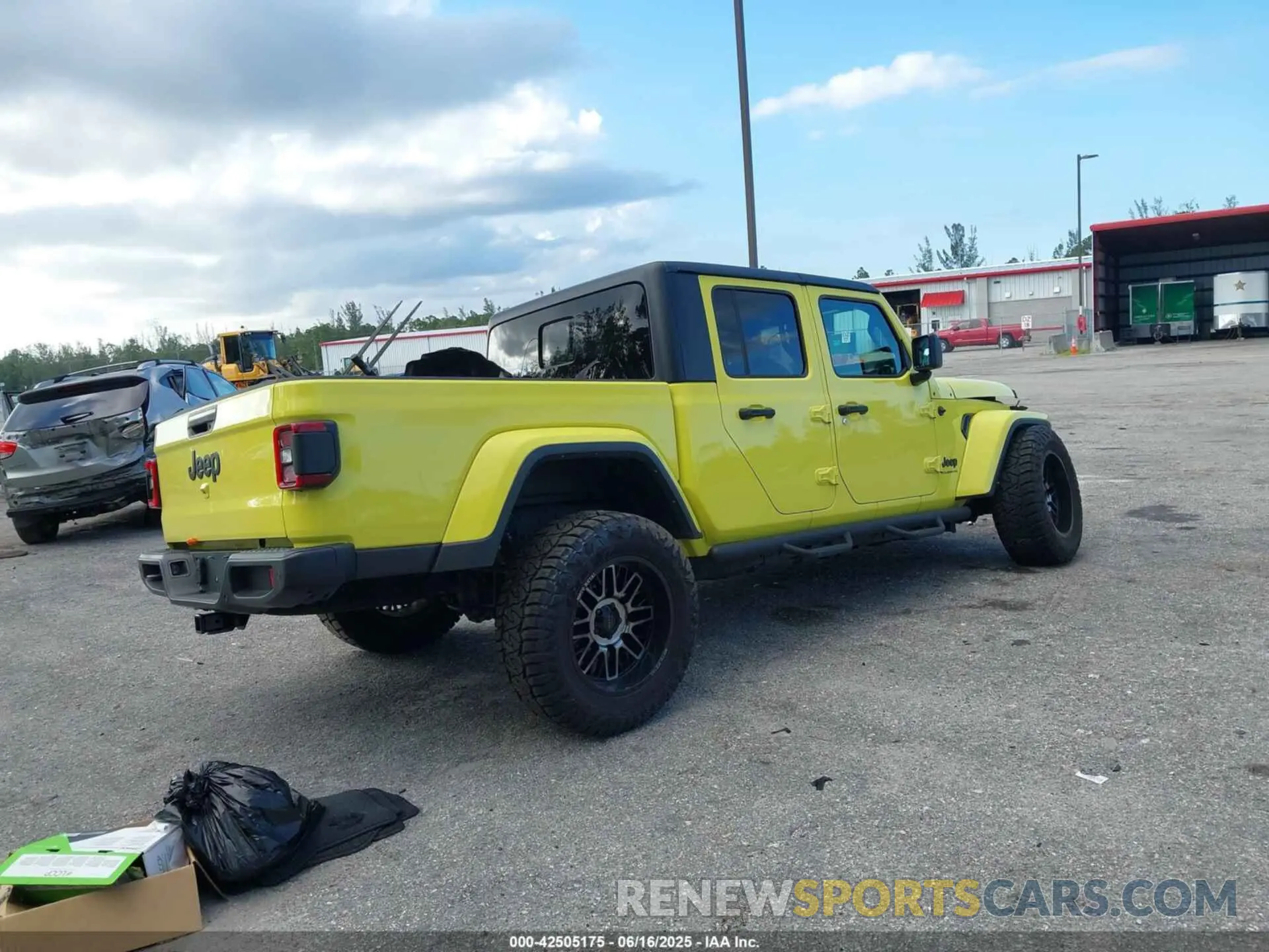 4 fotografías del automóvil dañado 1C6HJTAG9PL561410 JEEP GLADIATOR 2023