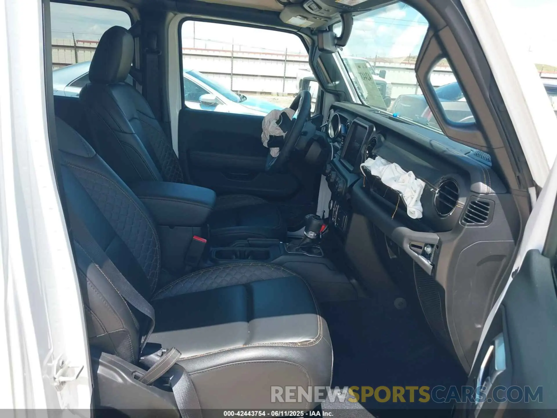 5 fotografías del automóvil dañado 1C6HJTFG7PL579008 JEEP GLADIATOR 2023