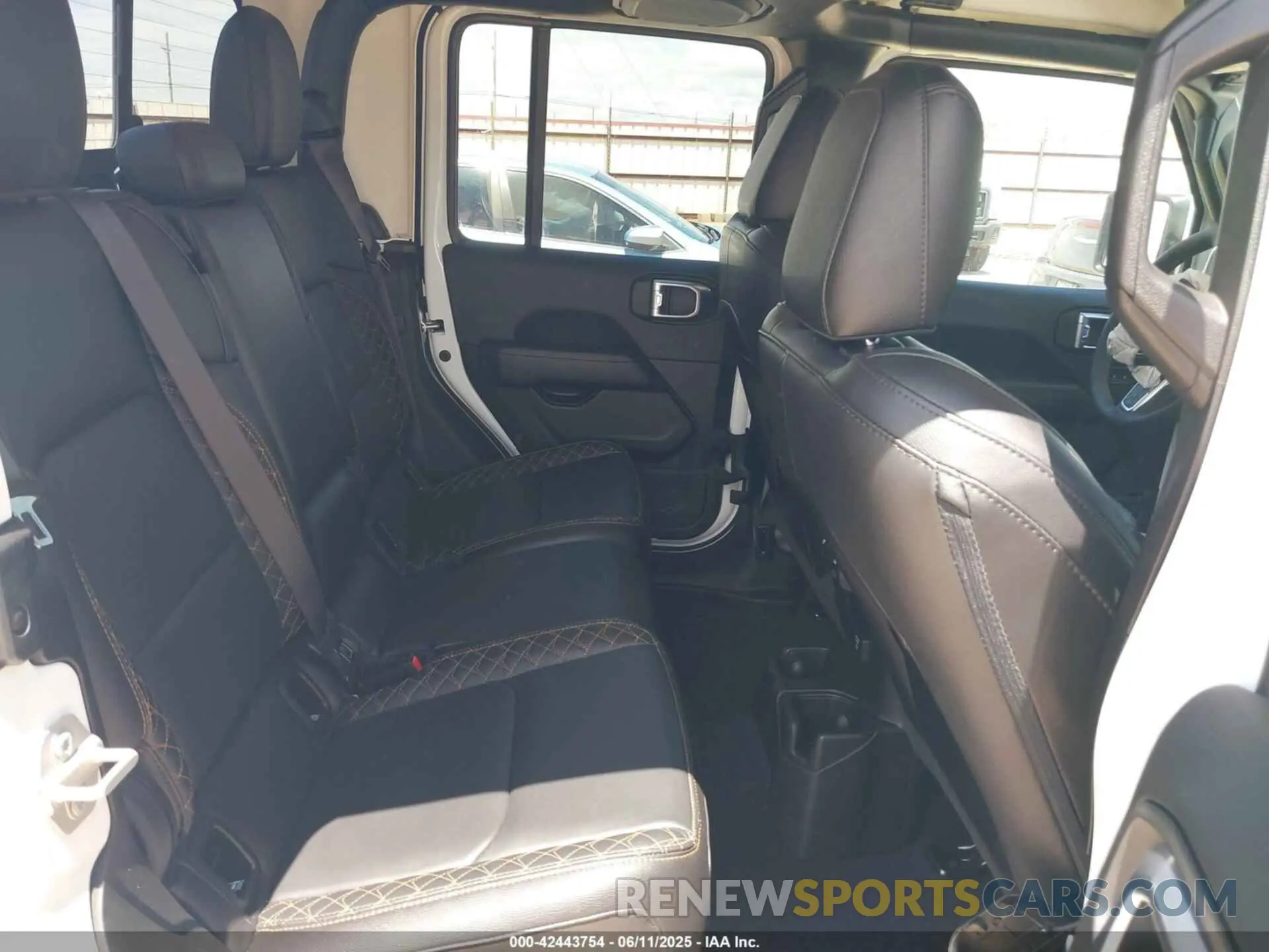 8 fotografías del automóvil dañado 1C6HJTFG7PL579008 JEEP GLADIATOR 2023